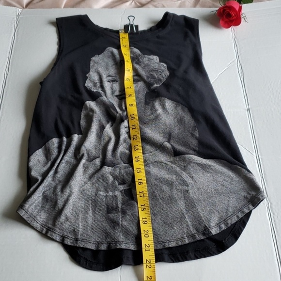 Marilyn Monroe Black Gray White Classic Graphic Tank Top size Small - Picture 12 of 13